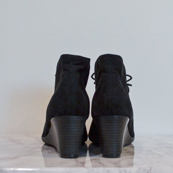 CLARKS | BLACK SUEDE WEDGE BOOTIES - Picture 3 of 6
